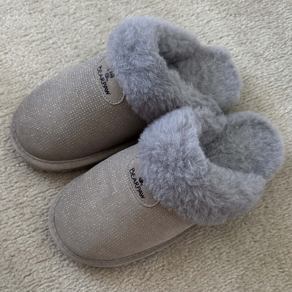 BearPaw Soft Gray Glitters Slippers with Plush Lining NWOT